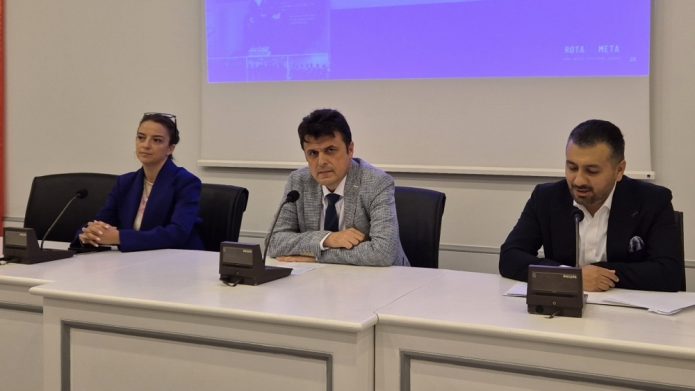 Cerrahi Bilimlerde Karmaşık Gerçeklik ile  İleri Teknolojiler Eğitimi BUSİAD Evi'nden start aldı.