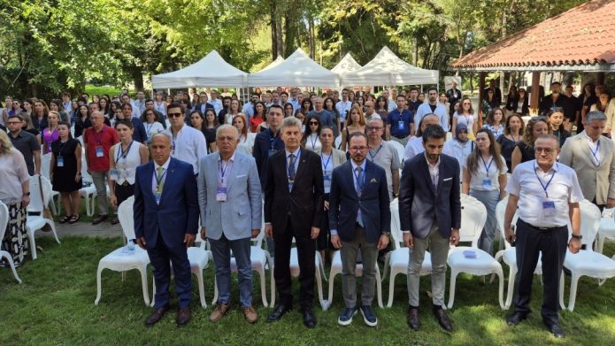 BUSİAD Eğitim ve Gelişim Zirvesi'ne yoğun ilgi:  "Ortak hedefler için çabalamalıyız"