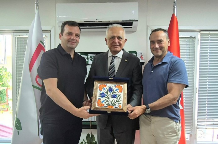 Perla Fruit'e ziyaret